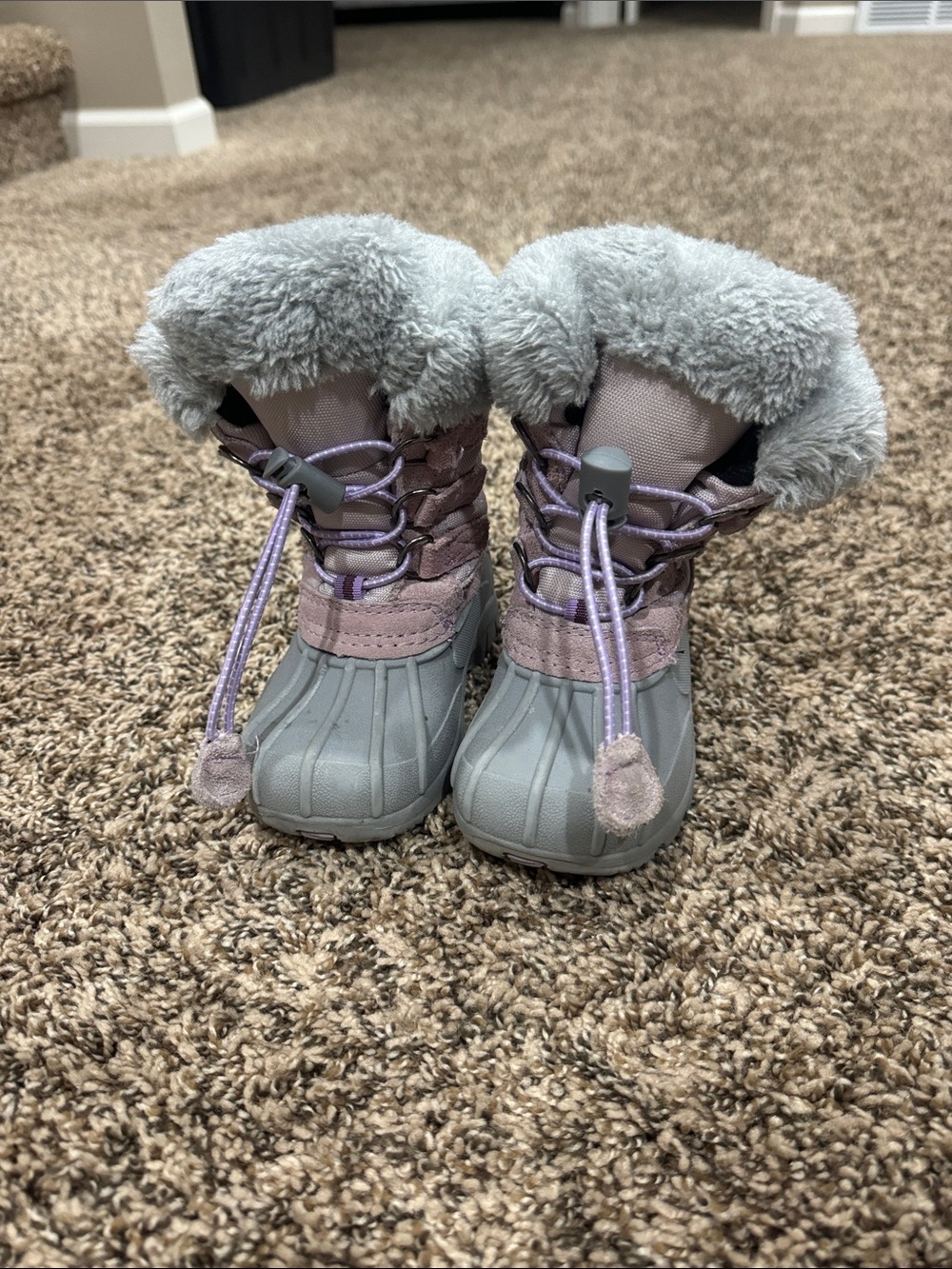totes Kids Gray and Lavender Faux Fur Snow Boots